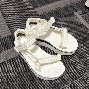 White Platform Tevas